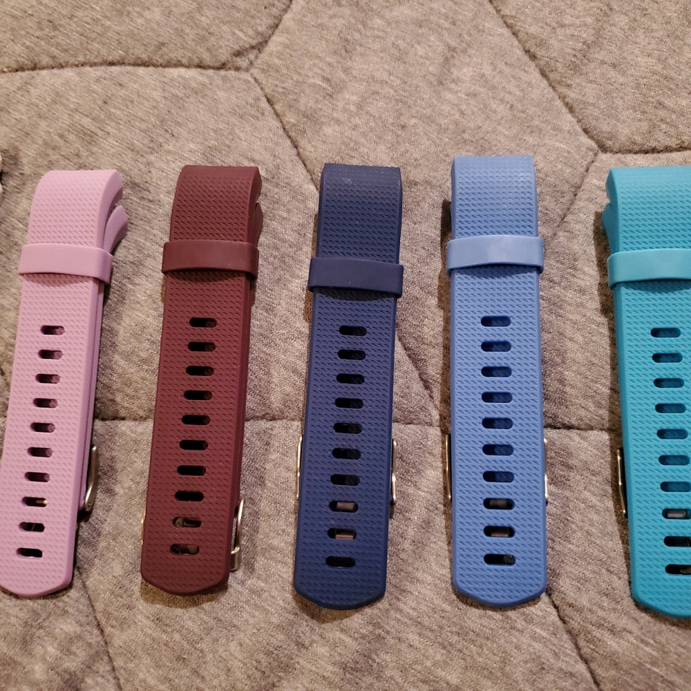 Extra Fitbit bands - Picture 3 of 8